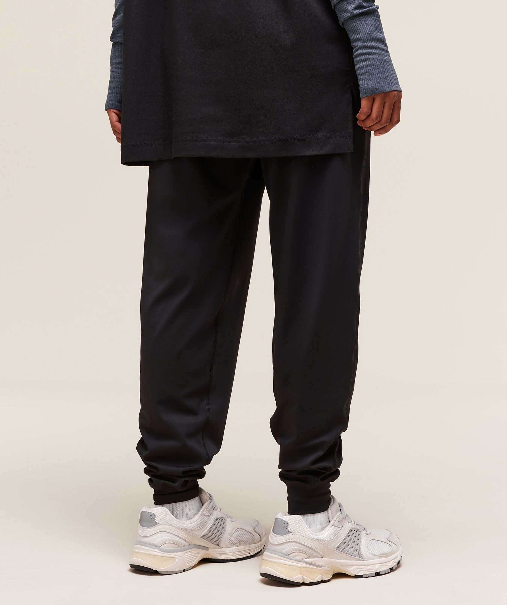 Alternative view of Covered Joggers Oversized Fit