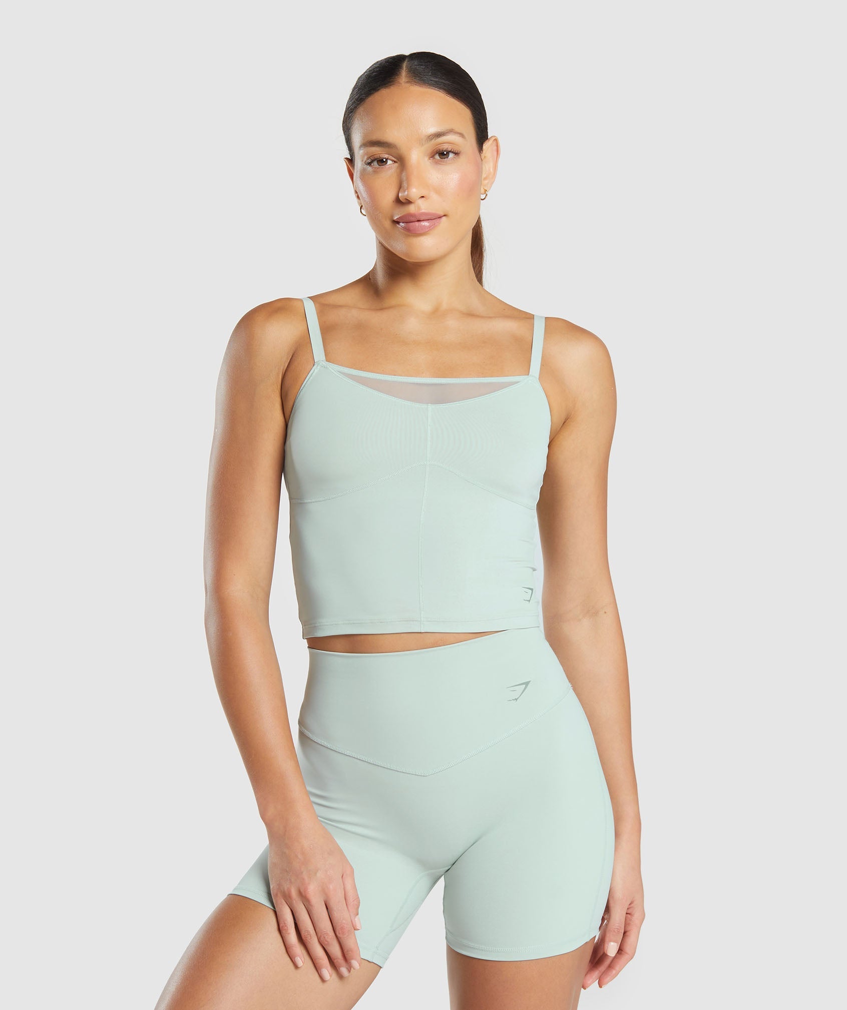 Elevate Mesh Tank With Shelf