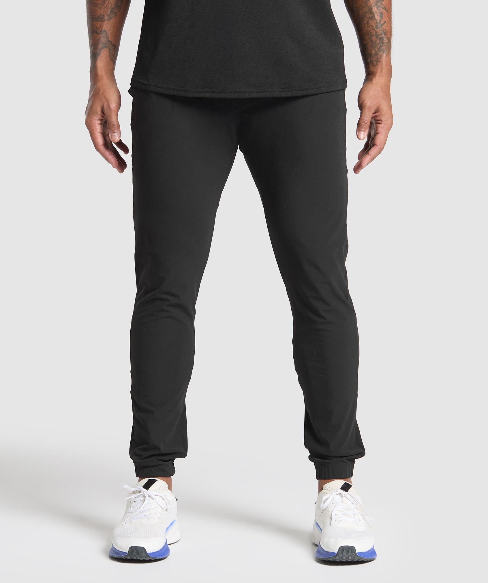 Studio Joggers Slim Fit