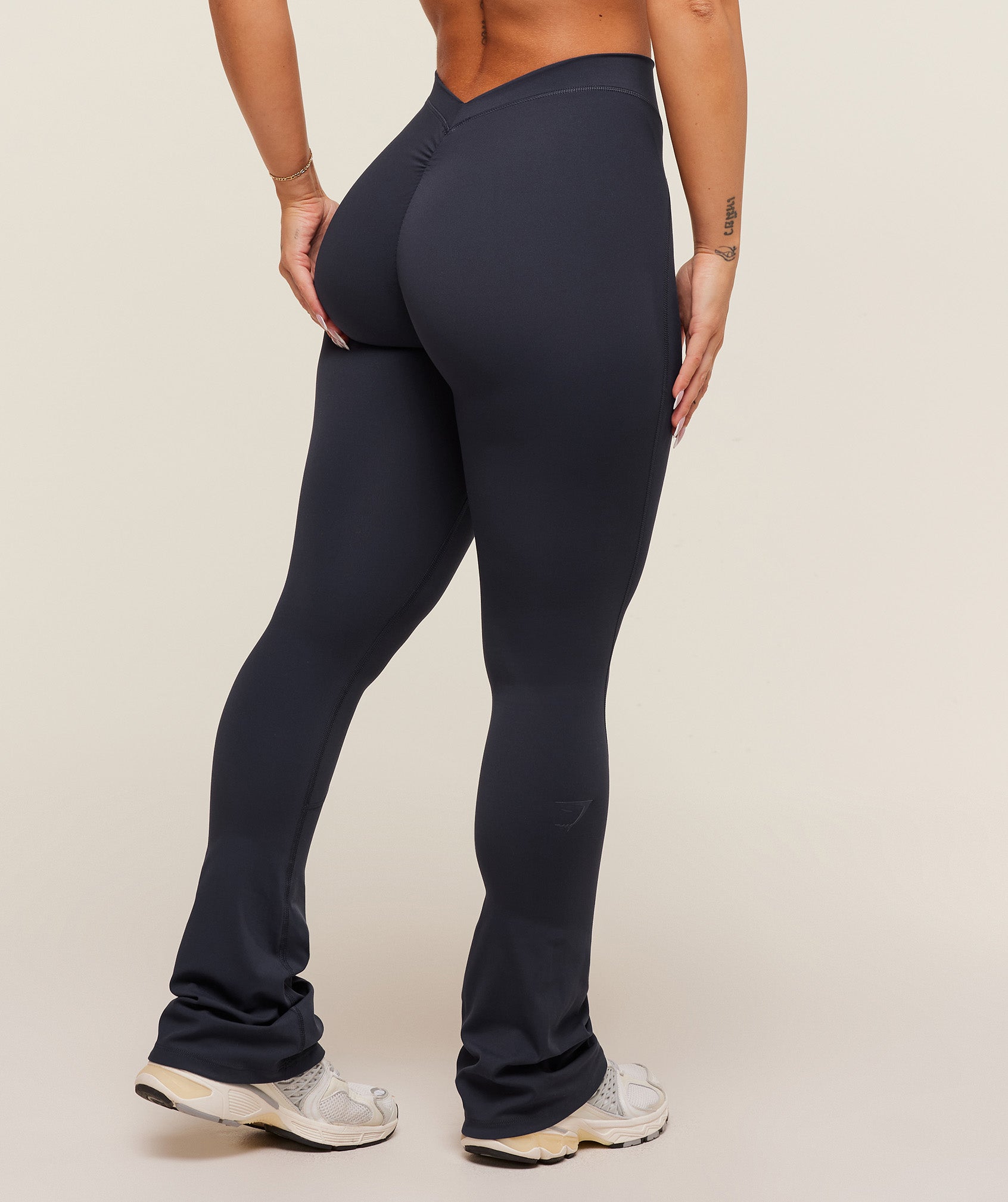 Lifting Dipped Waistband Flared Leggings Regular
