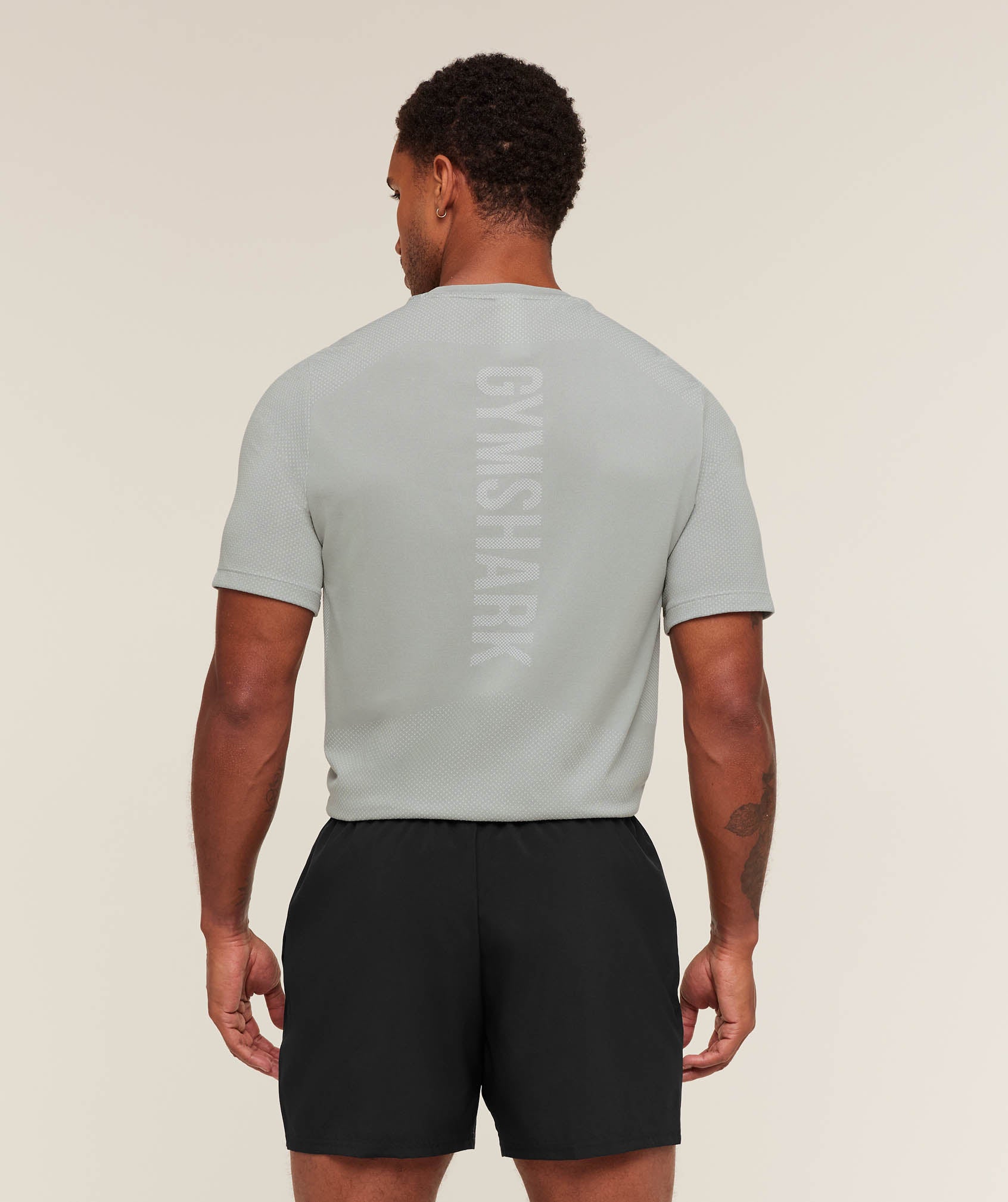 Lightweight Seamless T-Shirt